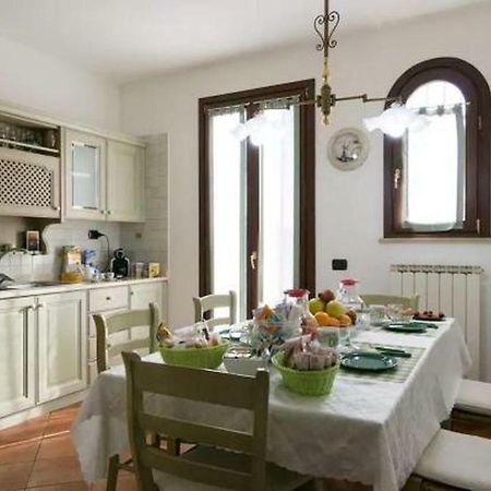 B&B Venezia Le Tre Rose Mestre Bagian luar foto