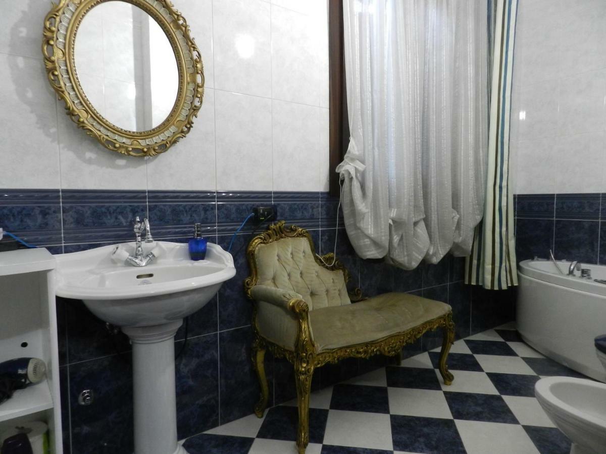B&B Venezia Le Tre Rose Mestre Bagian luar foto