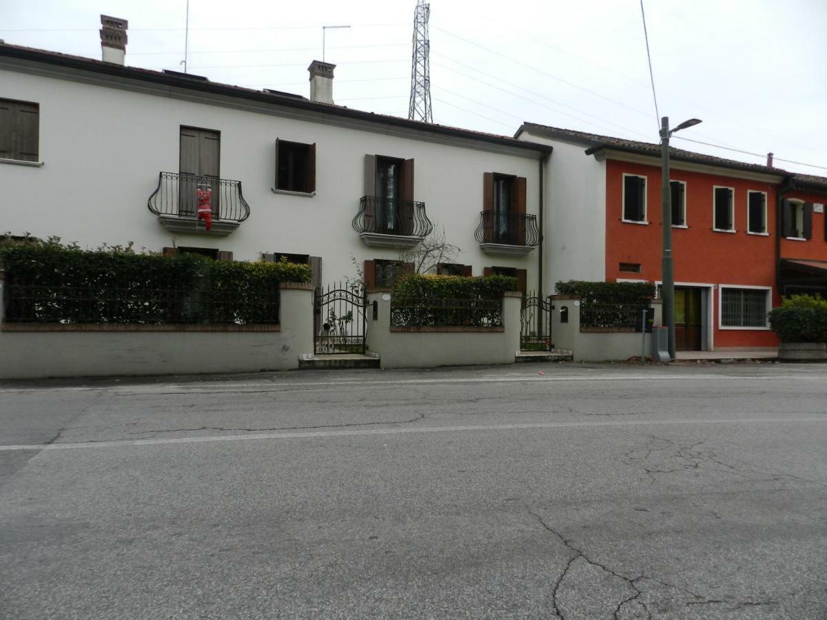 B&B Venezia Le Tre Rose Mestre Bagian luar foto